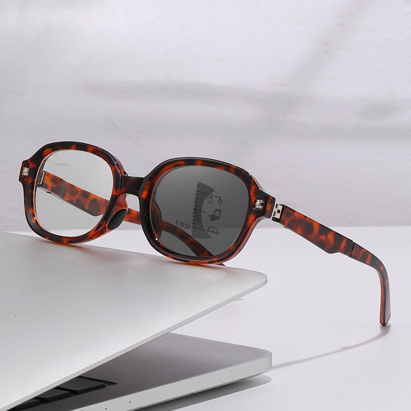 1pc スタイリッシュな楕円形フレーム老眼鏡超軽量ブルーライ - Photography Using Lighting のレビューと価格